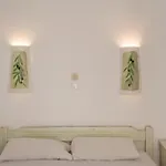 Retreats 2 Paros * Isterni (Paros)