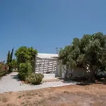 Retreats 2 Paros Casa vacanze